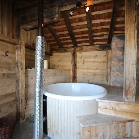 Holiday home The Jagahuette - Wellness On The Piste, Cleaning Included